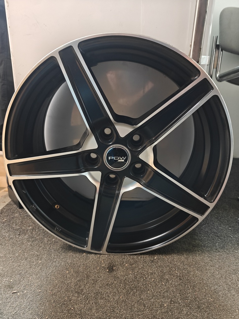 PDW   7x17 5/112 ET43 CB57,1