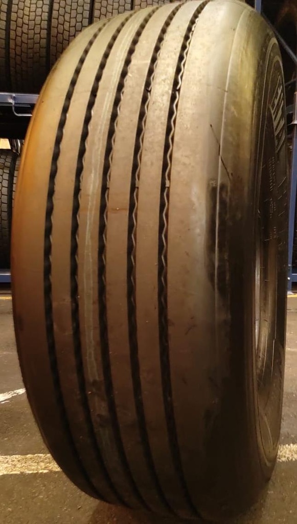 385/55R22.5 KA PINNOITETTU P16 SIS. 1 RUNKO XL TRAILER