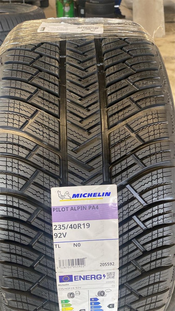 225/40R18 92V MICHELIN PILOT ALPIN PA4 MO XL MO