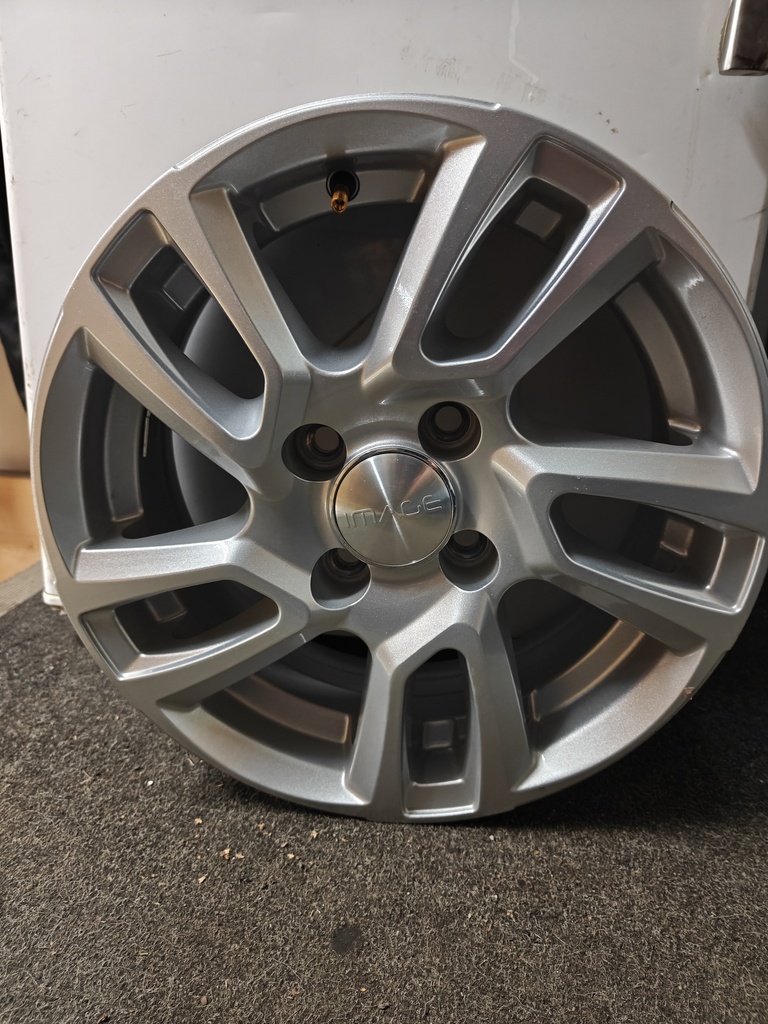 Peräkärryn vanne  image raid 5,5x14  et 30