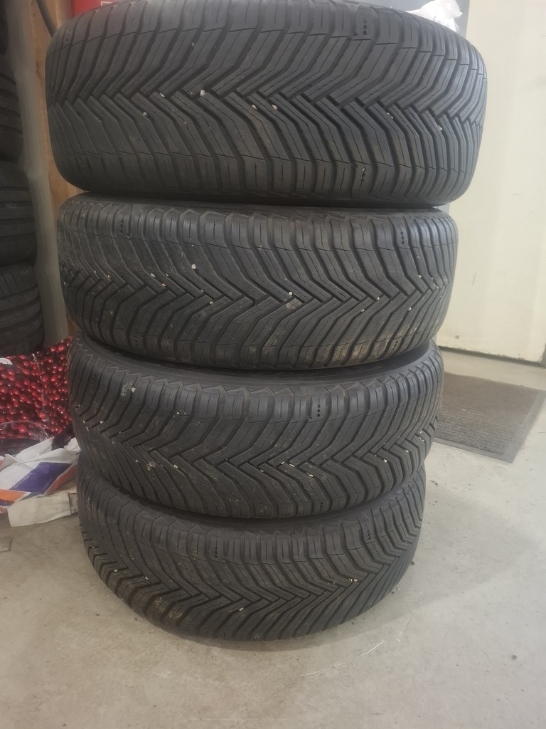 MB VITO  MICHELIN CROSSCLIMATE+VANNE+TUNNISTIMET