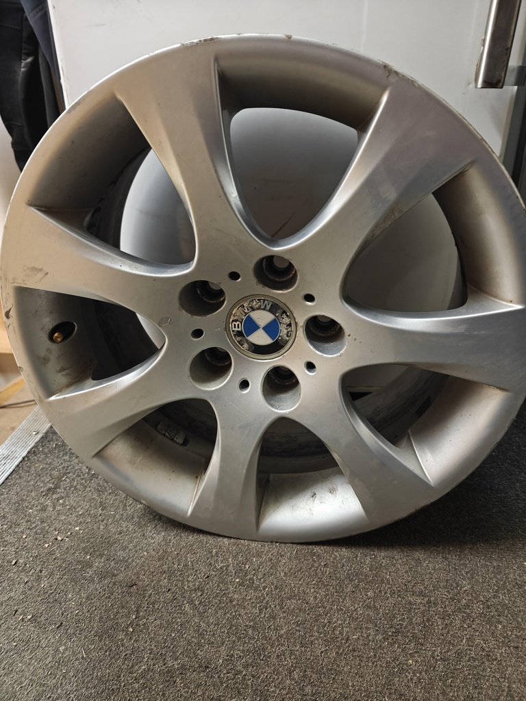 BMW ORGINAL VANNE 8X17 5X120 ET34  KÄYTETYT