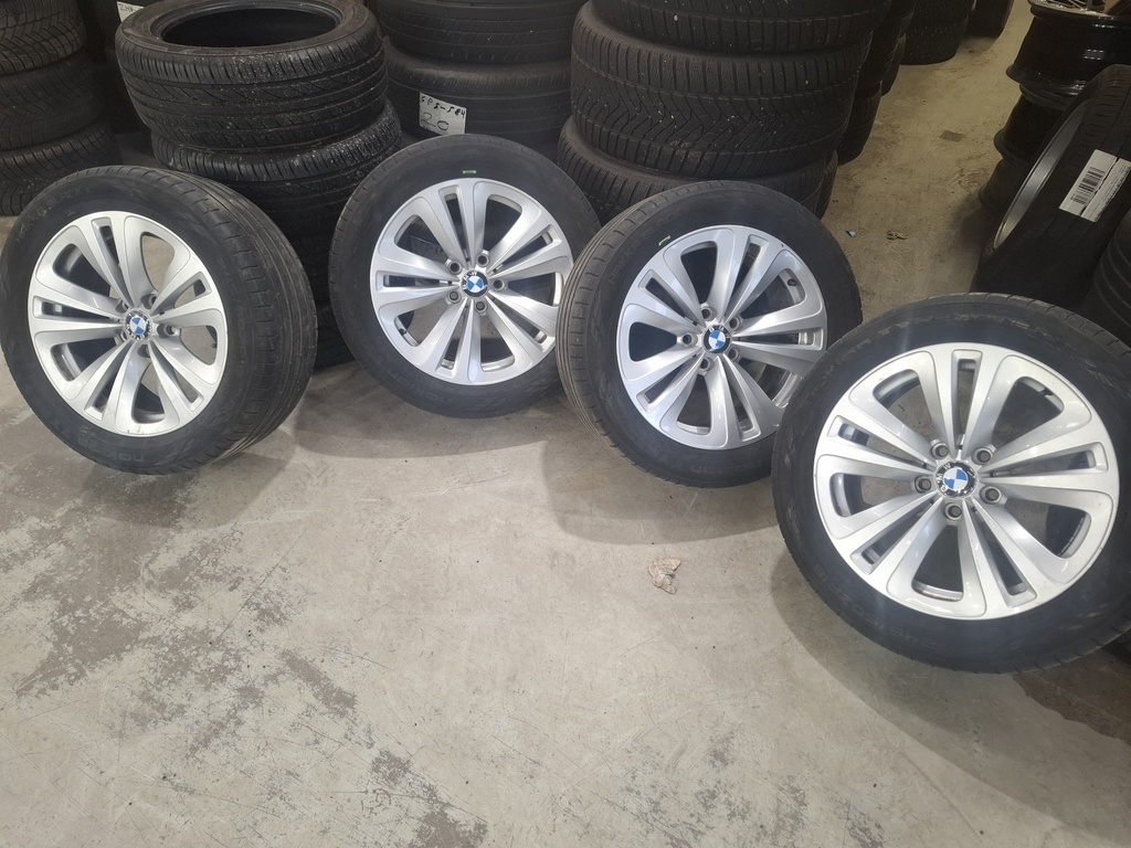 BMW VANNE 245/50R18 RENGAS